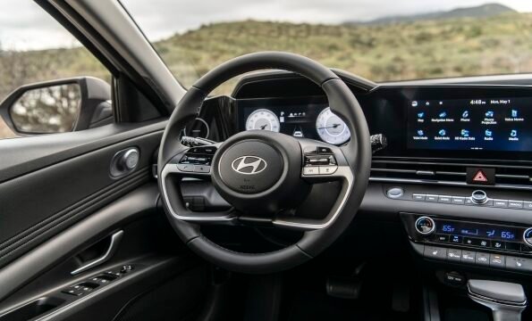 56910-2024hyundaielantra26